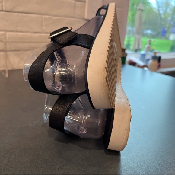 FarylRobin sz 9 Somaria black Ankle Strap Buckle Sandal - Picture 9 of 13